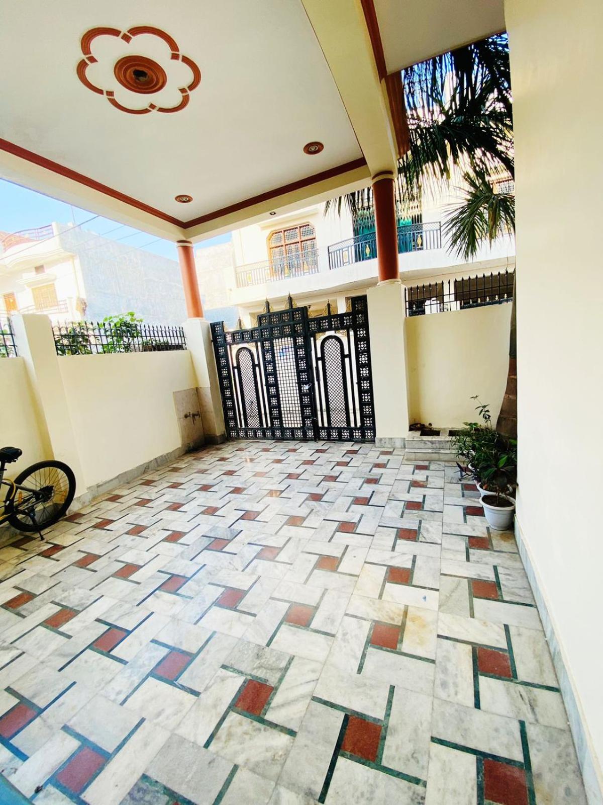 Rudra_Homestay Varanasi Bagian luar foto