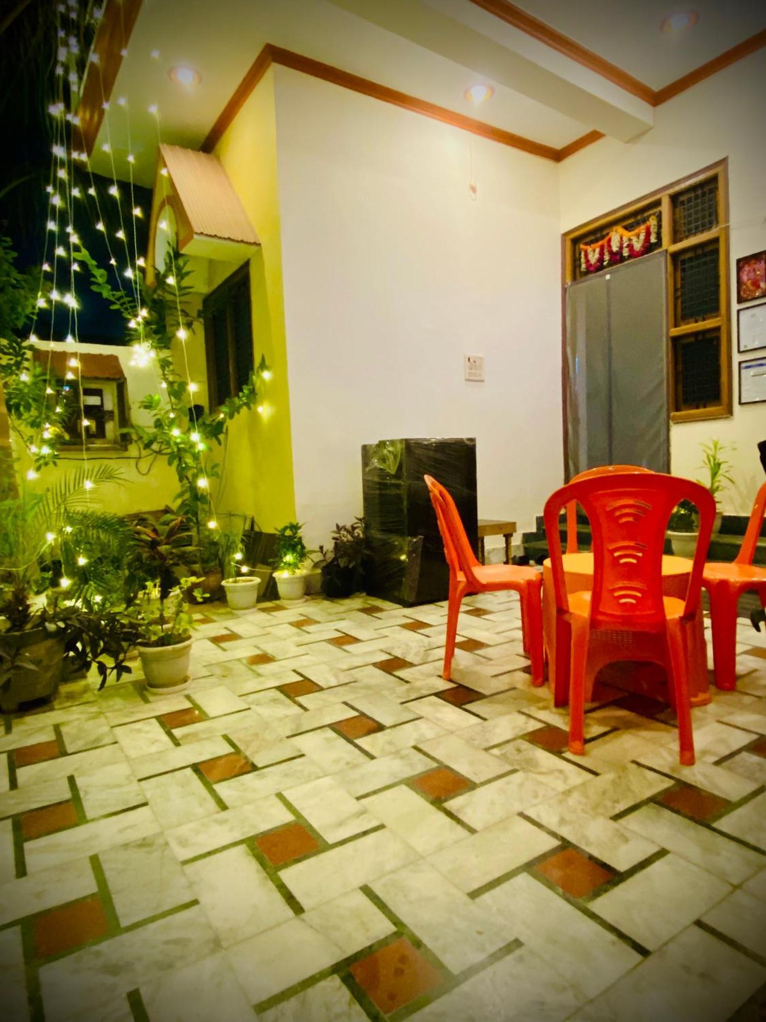 Rudra_Homestay Varanasi Bagian luar foto